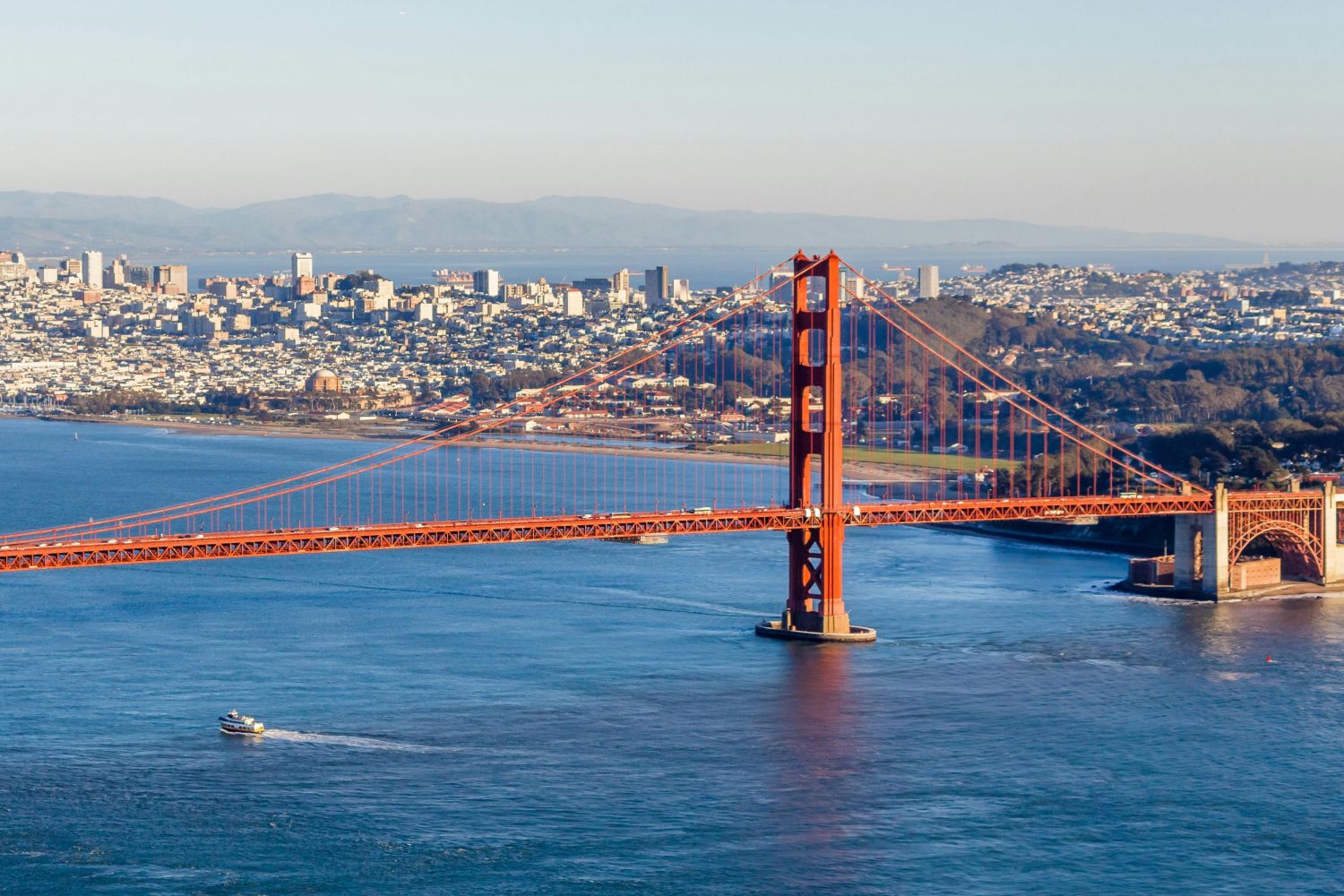 You are currently viewing San Francisco Helicopter Tour: Golden Gate, Alcatraz, and SF – A Breathtaking Aerial Adventure