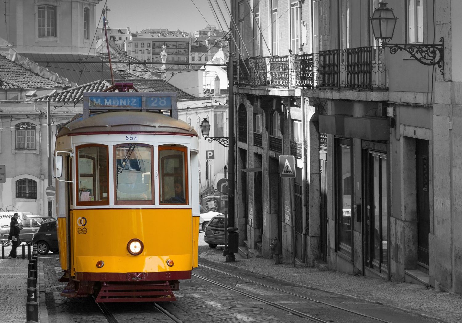 Read more about the article Amazing Lisbon Travel Guide: Discover the Best Things to Do, Eat & See
